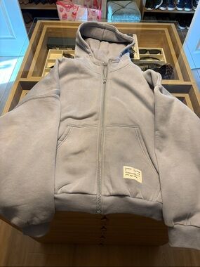Comfrt Hooded Zip-Up hoodie